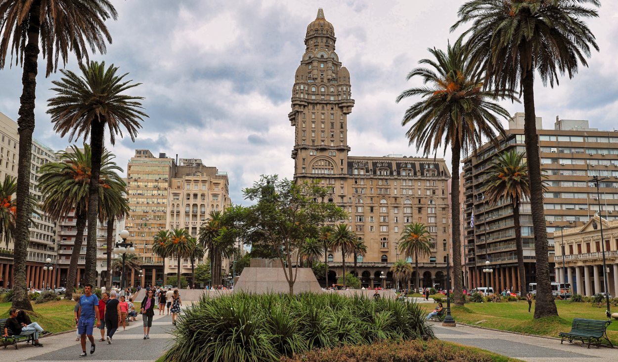 Plaza de Independencia, Uruguay