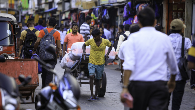 A street in Colombo (Sri Lanka)
