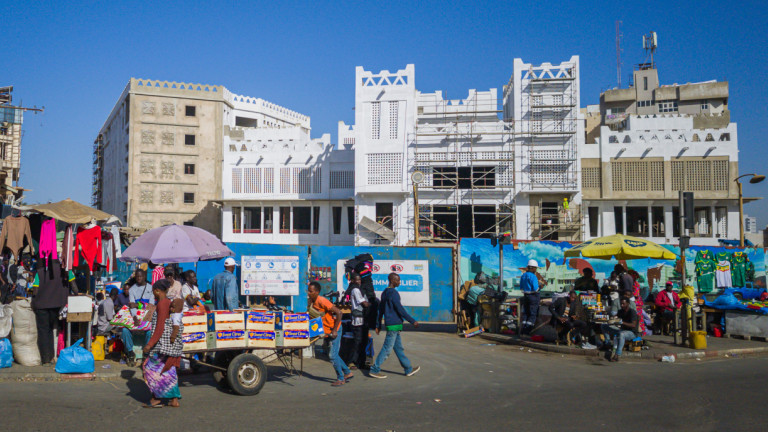 Busy street in Dakar